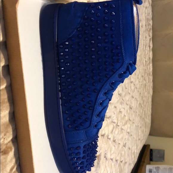 Christian Louboutin - Picture 3 of 5